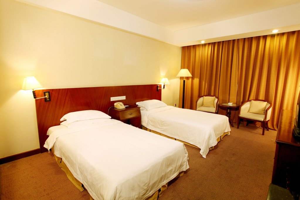 Фото Mingyuan Xindu Hotel