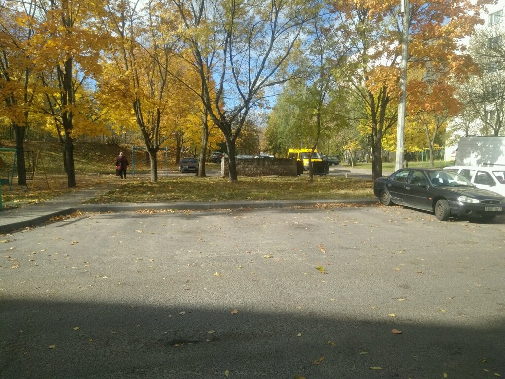 Автомобильная парковка Парковка, Минск, фото