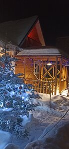 Gostevoj Dom PRIBREZhNOE (derevnya Tolstyakovo, Karyernaya ulitsa, 66) ، فندق
