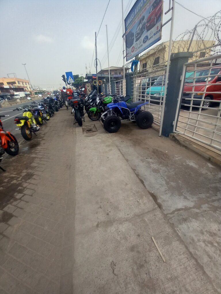 Car dealership Amass Auto Centre, Accra, photo