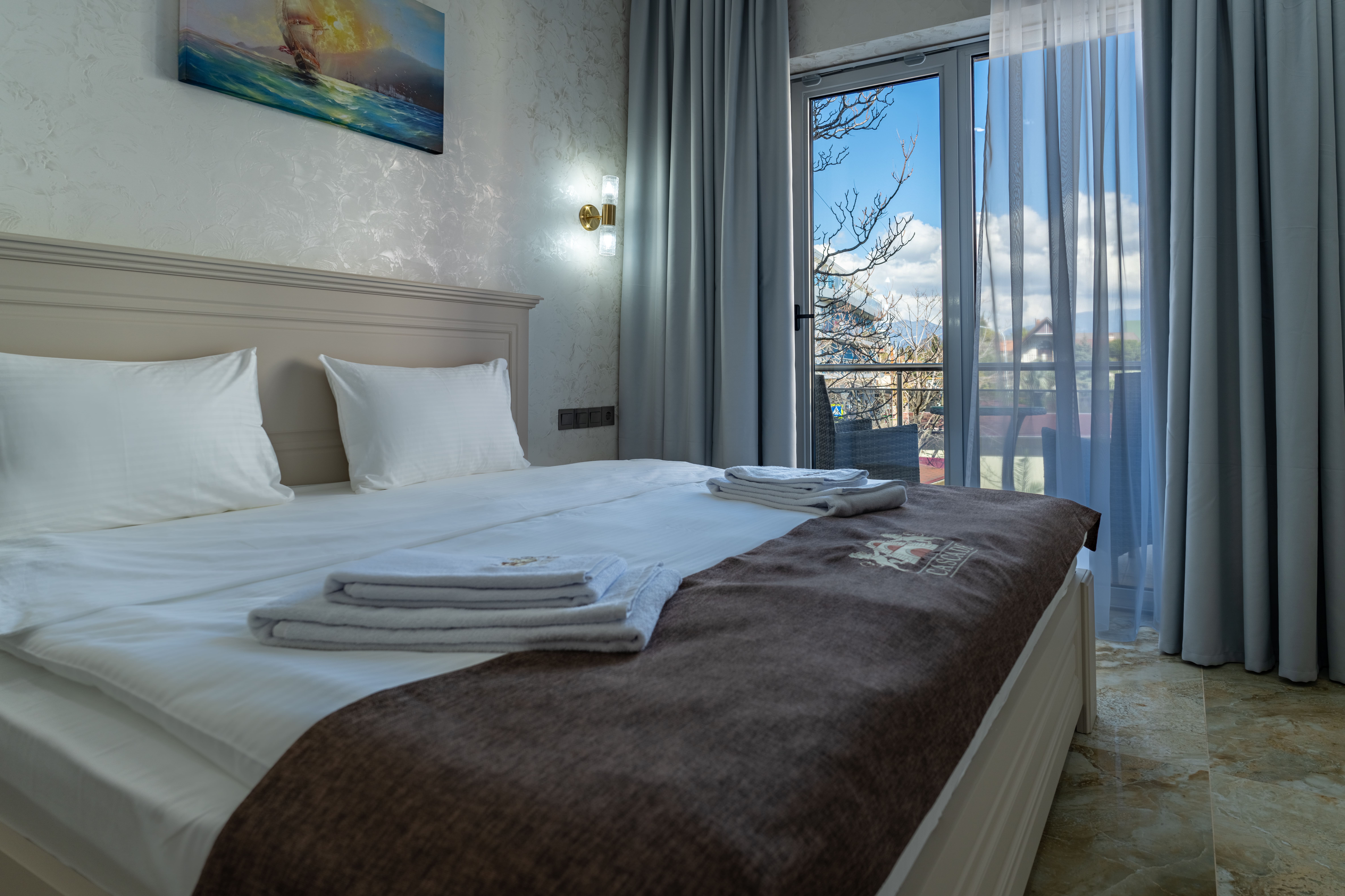 Фото Cascade by Stellar Hotels