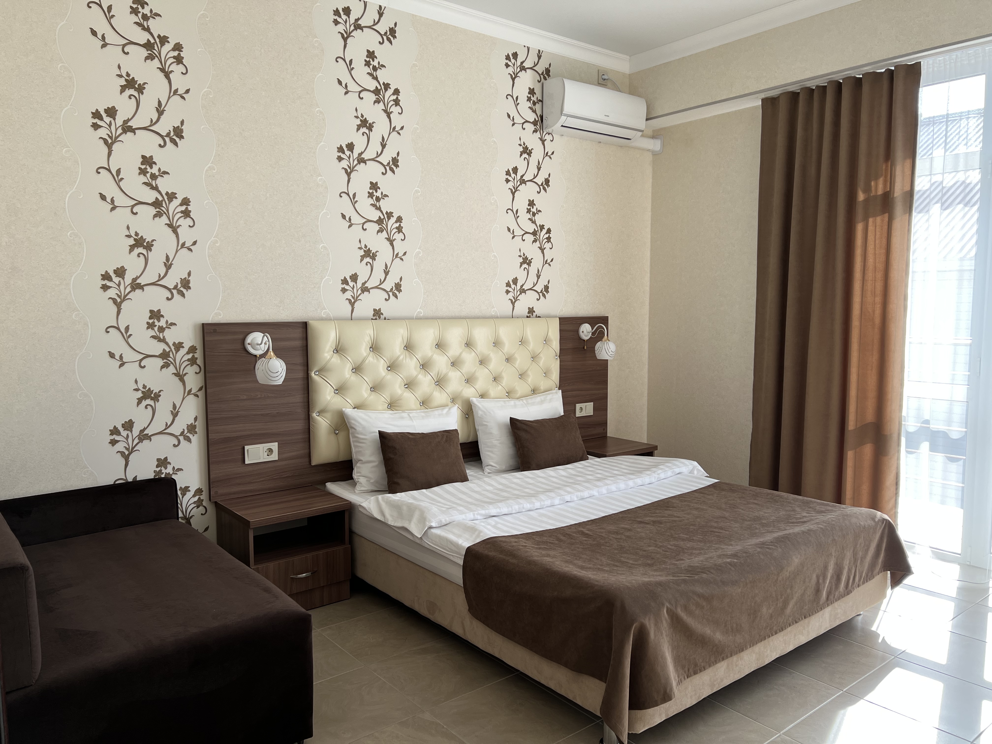 Фото Golden Plaza