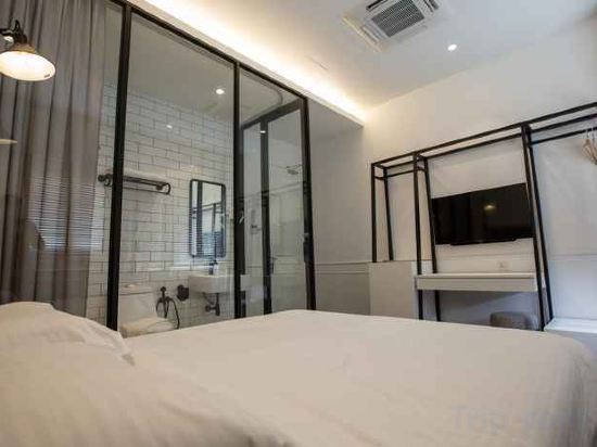 Фото The Southern Boutique Hotel