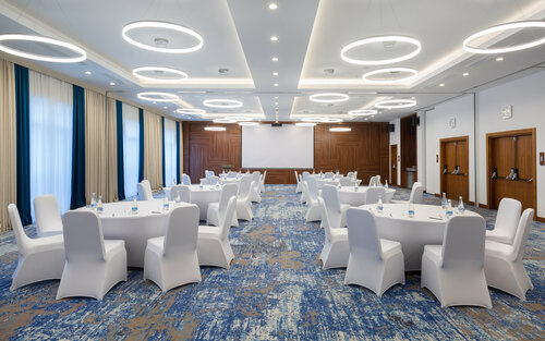 Гостиница Courtyard by Marriott Tashkent в Ташкенте