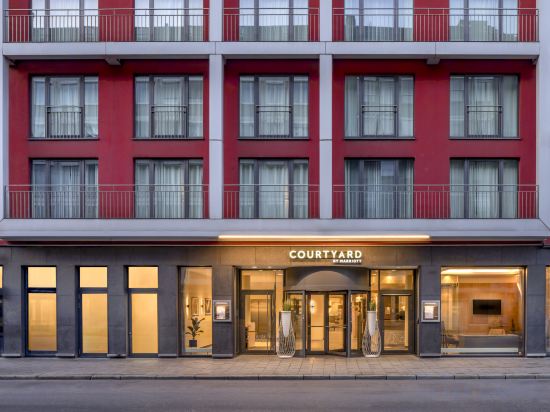 Фото Courtyard Munich City Center