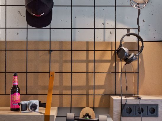 Фото Moxy Frankfurt City Center