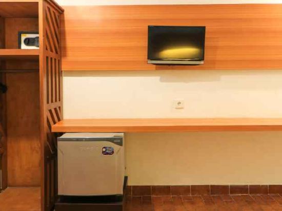 Фото Ayu Lili Garden Hotel