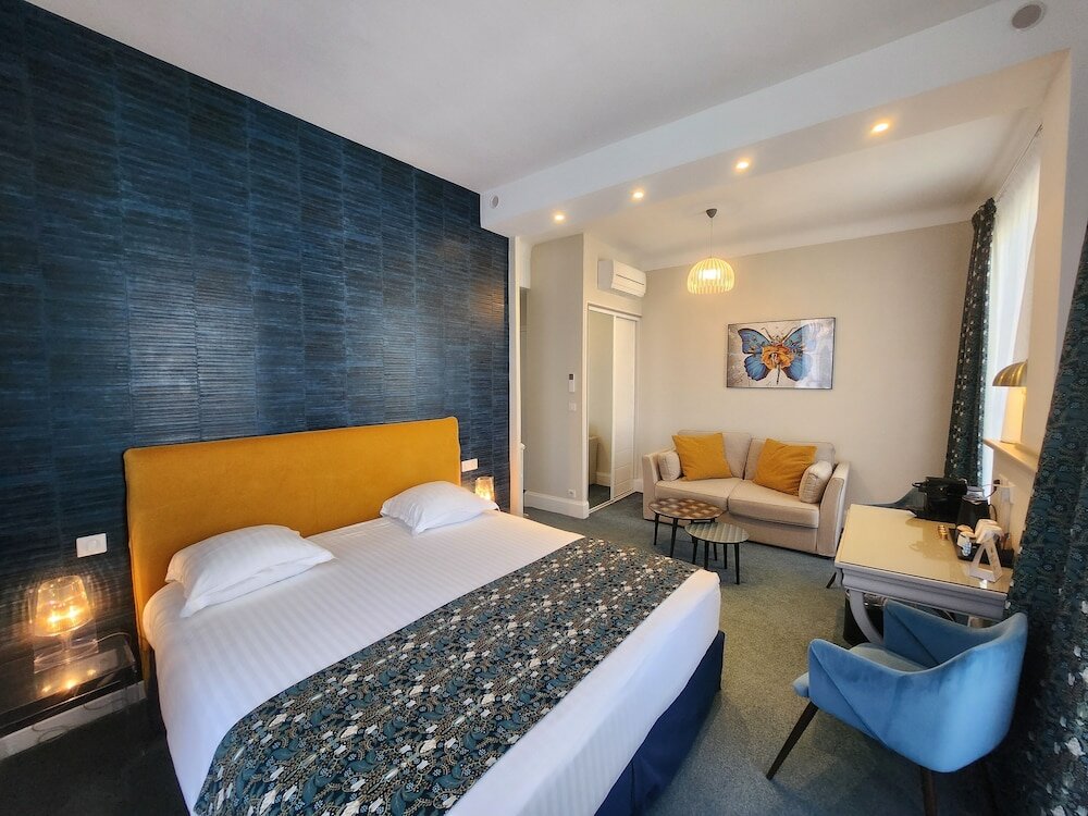 Фото Hotel Les Nations The Originals Boutique Vichy