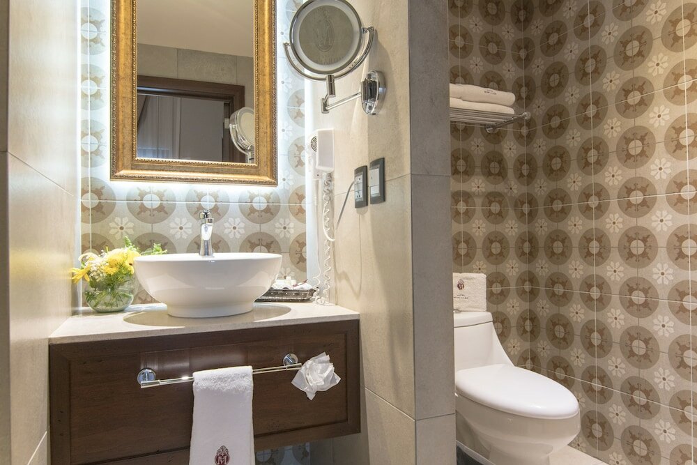 Фото Hotel Morales Historical & Colonial Downtown Core