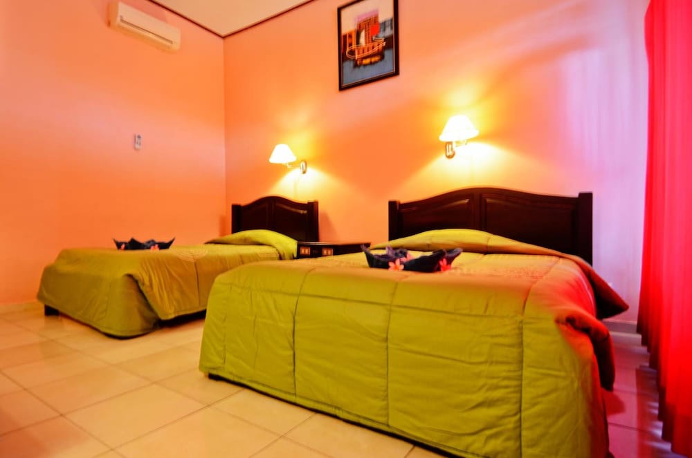 Фото Pesona Beach Inn