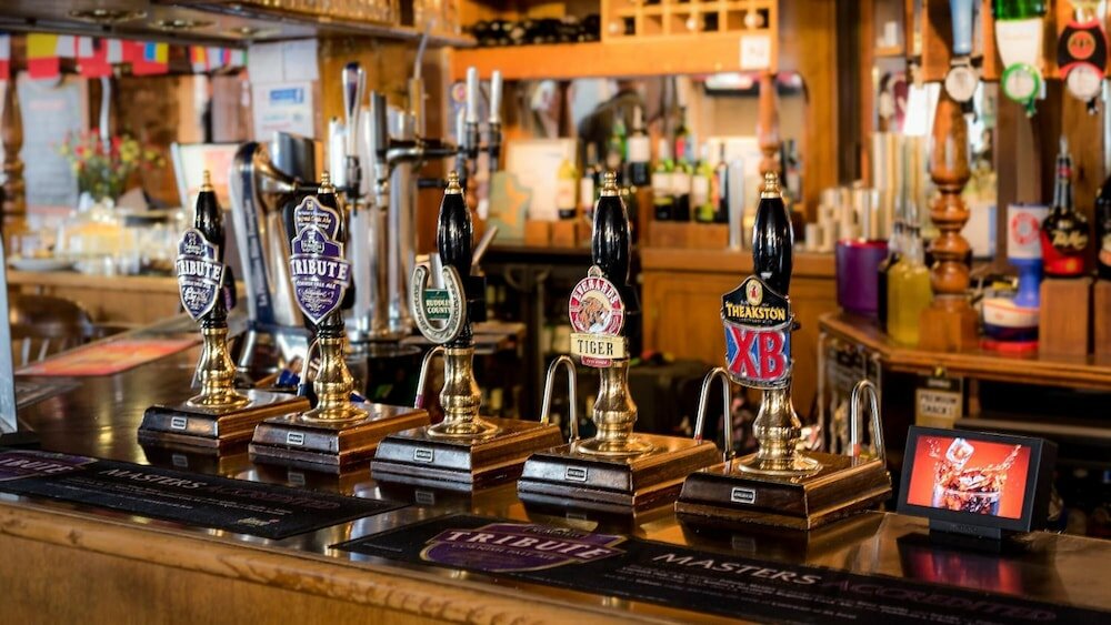 Фото The Longboat Inn