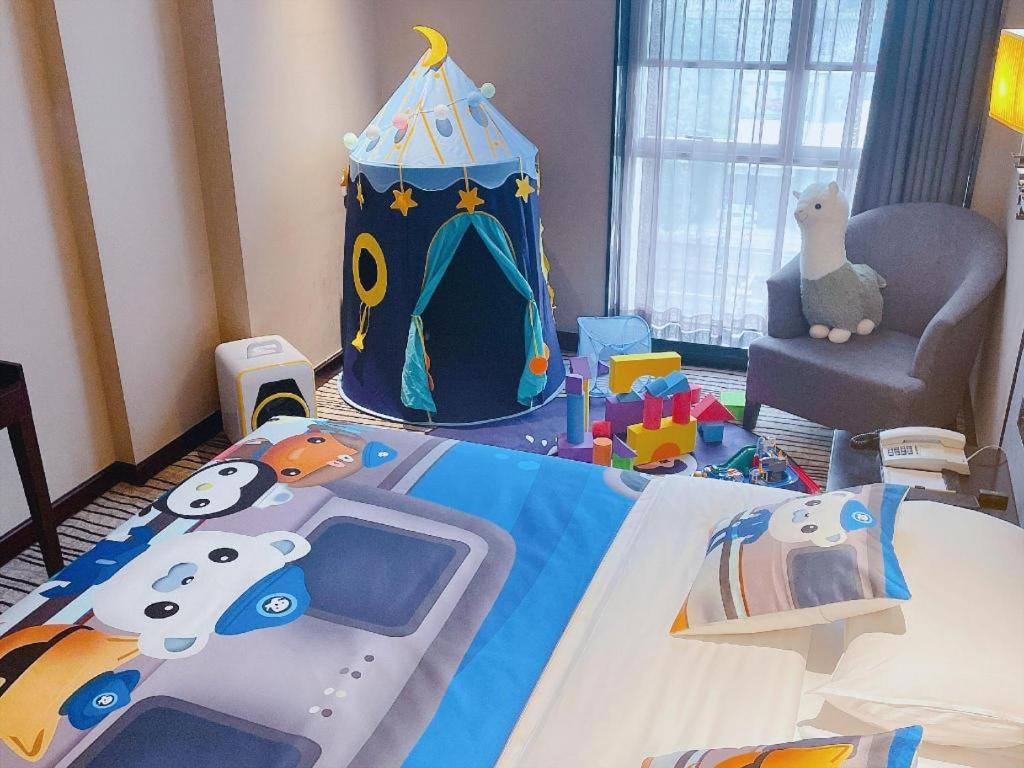 Фото Green Westdon Hotel