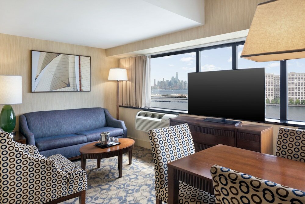 Фото Sheraton Lincoln Harbor Hotel