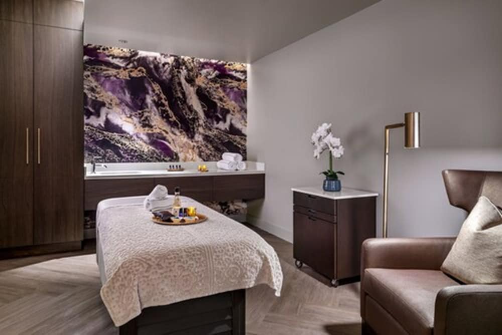 Фото The Omni King Edward Hotel