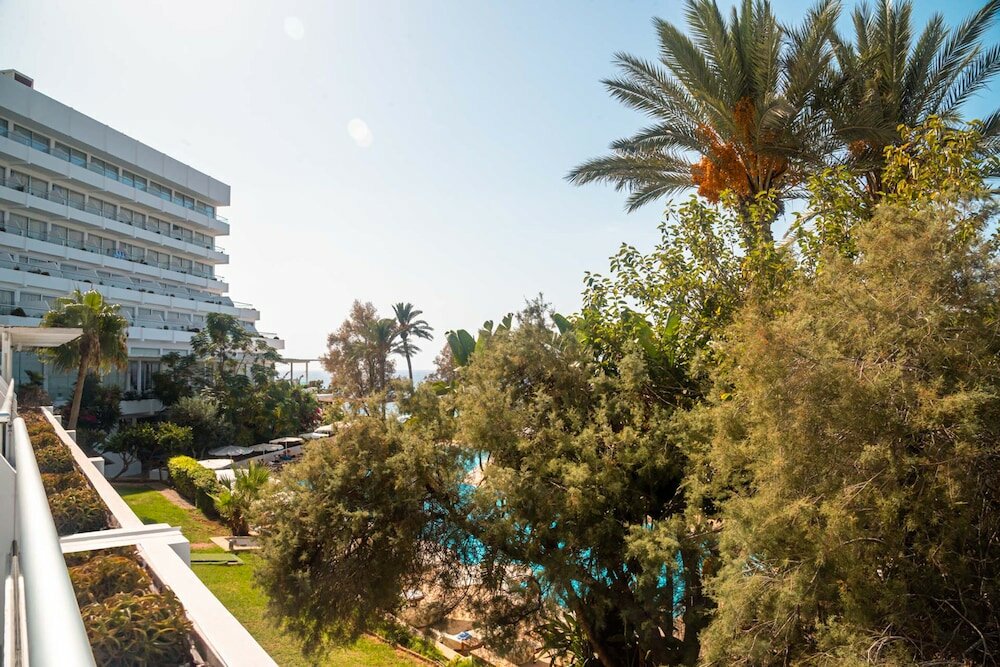 Фото Grecian Sands Hotel