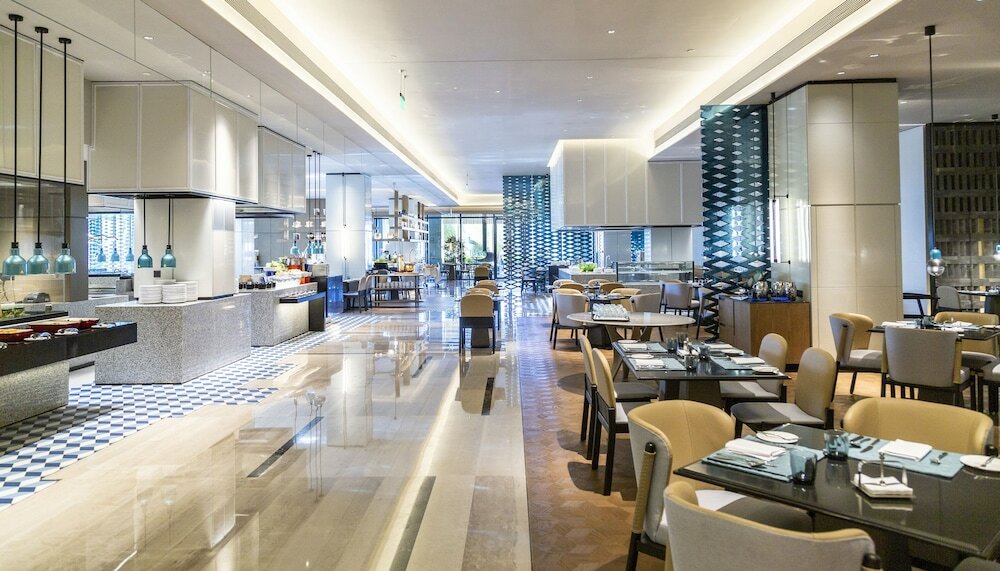 Фото Crowne Plaza Shenzhen World Exhibition and Convention Center by IHG