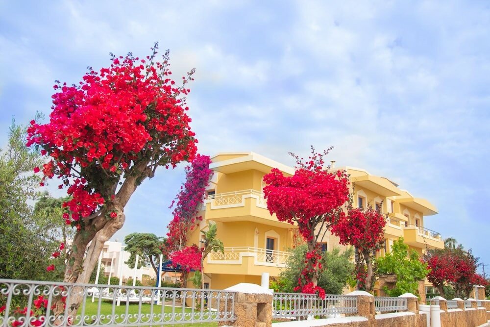 Фото отеля 2