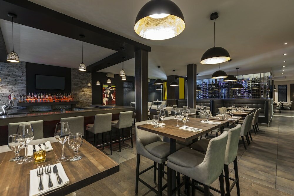 Фото Imperia Hotel & Suites Terrebonne