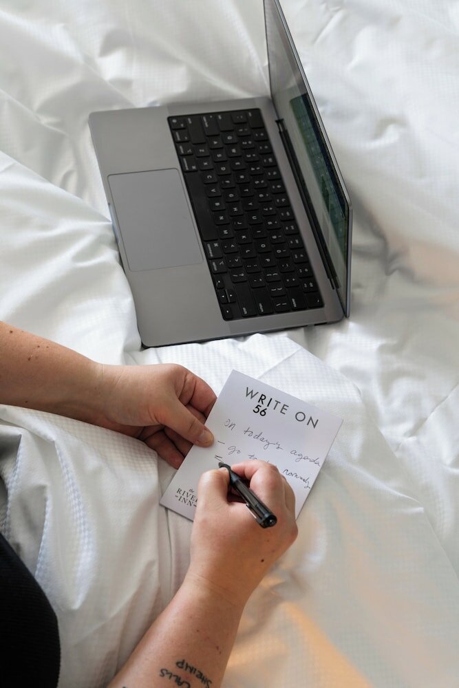 Фото The River Inn