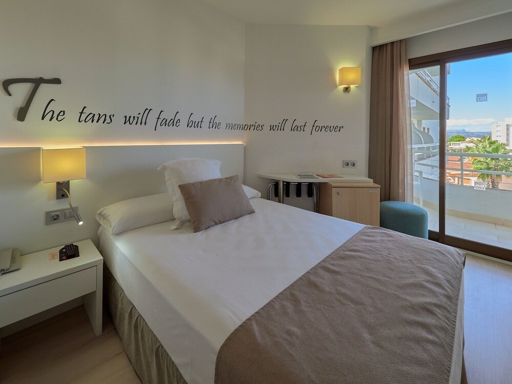 Фото Bq Can Picafort Hotel