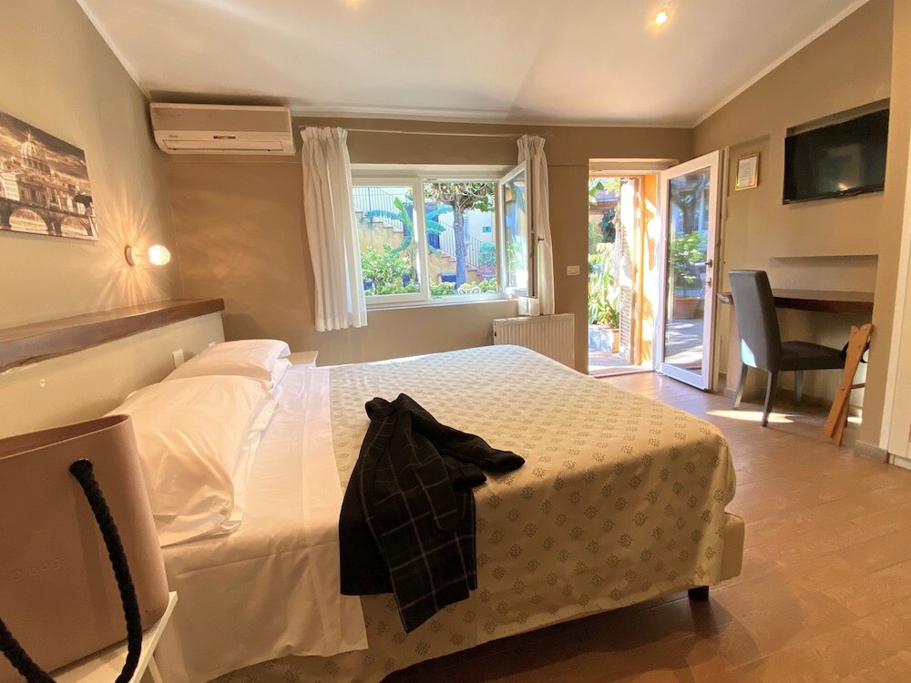 Фото Hotel Orto di Roma