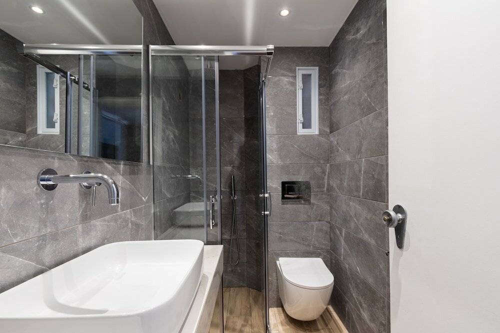 Фото Hotel Roumani