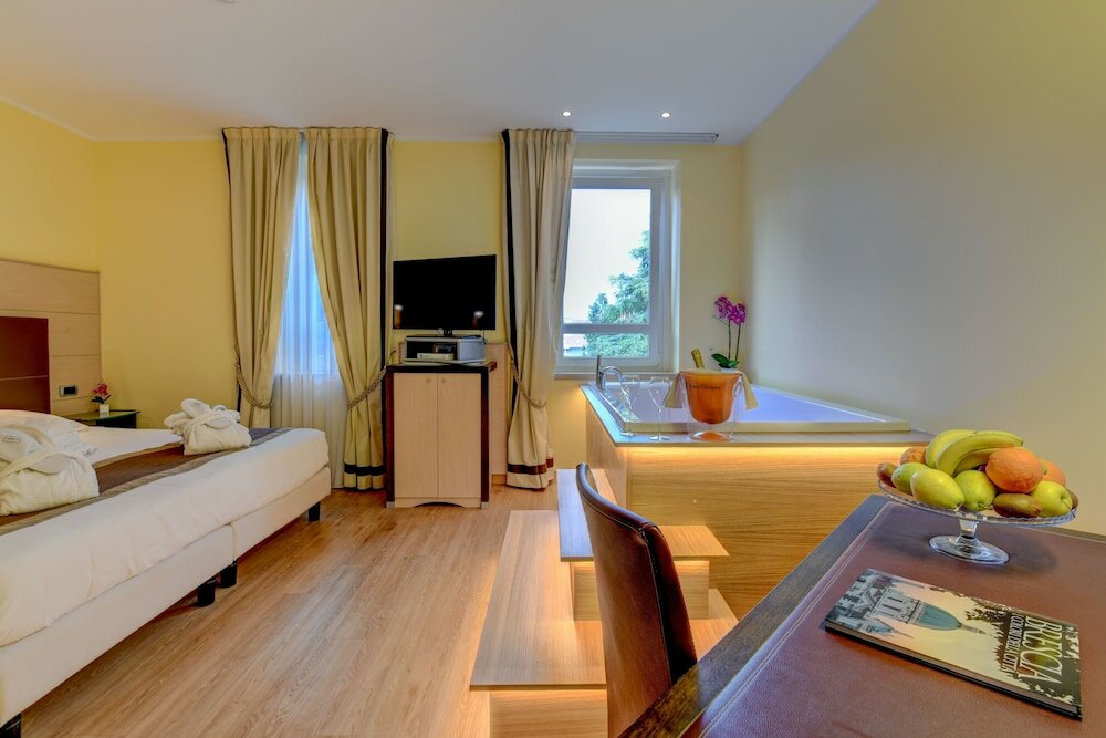 Фото Hotel Master