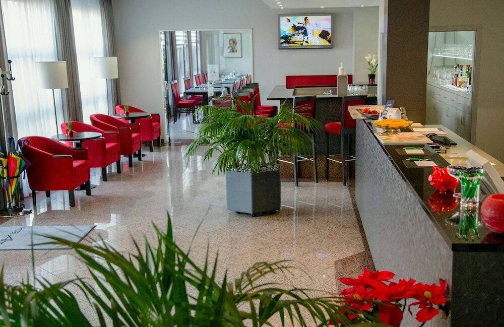 Фото Hotel Alarun