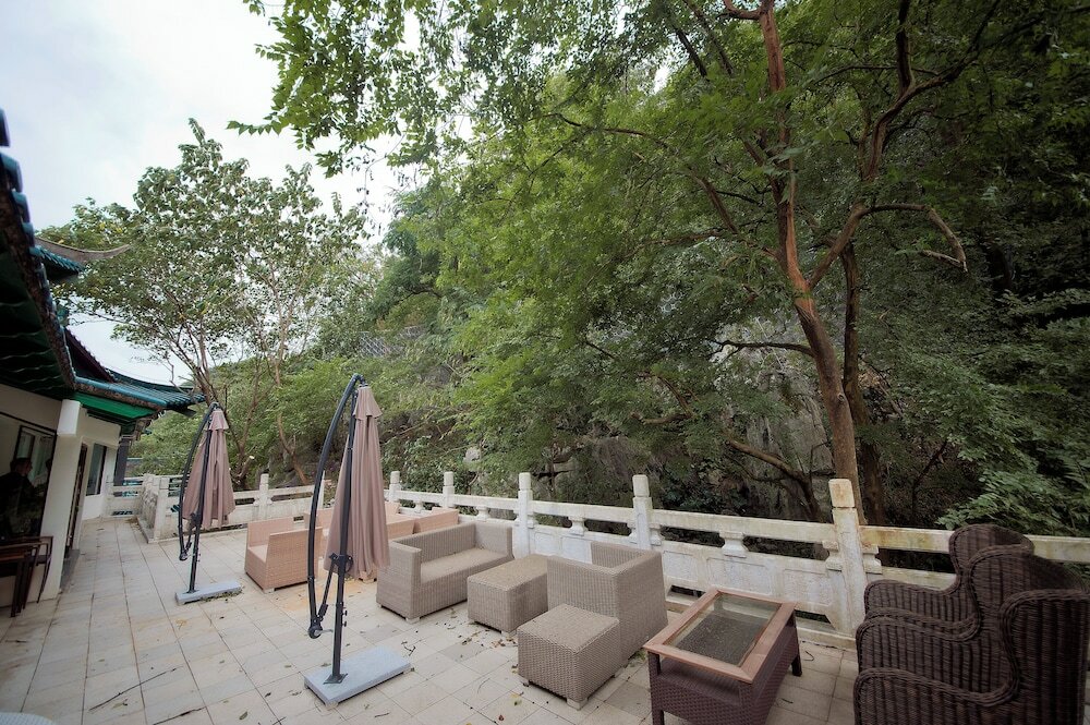 Фото Guilin Crystal Crescent Moon Hotel