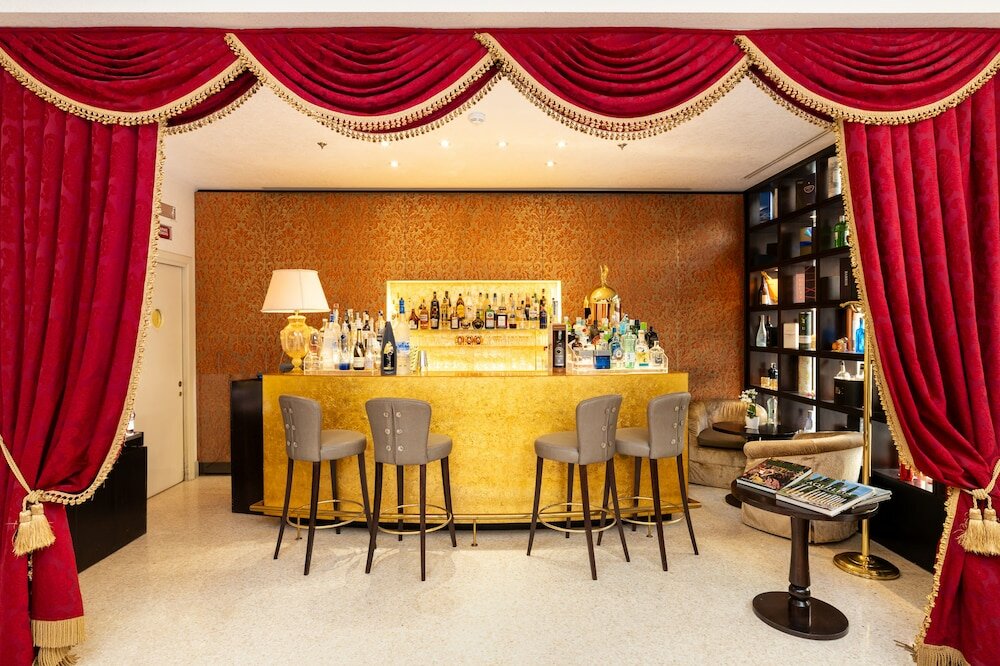 Фото Hotel A La Commedia