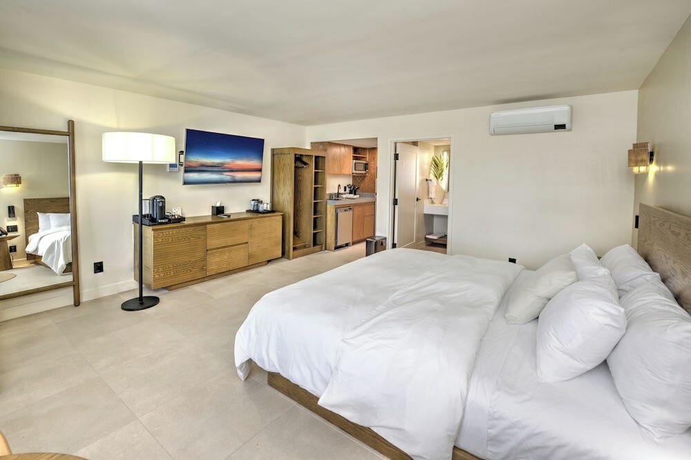 Фото Atlantic Ocean Palm Inn