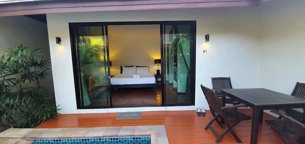 Фото Chidlom Resort