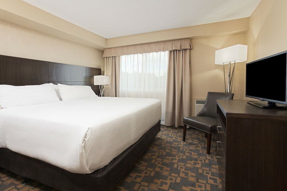 Фото Holiday Inn Express & Suites Fredericton