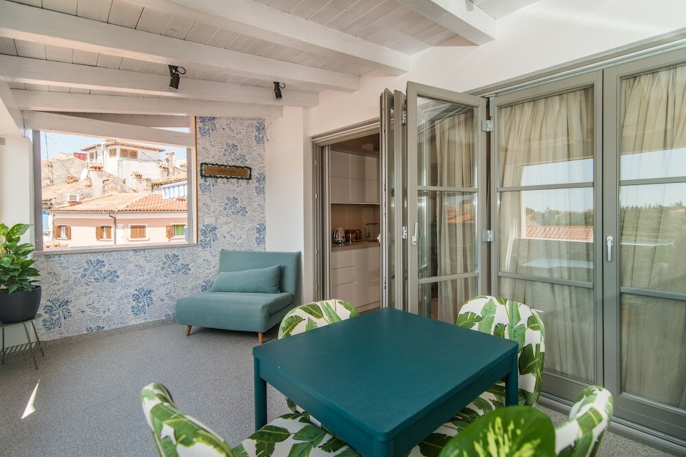 Фото The Melegran