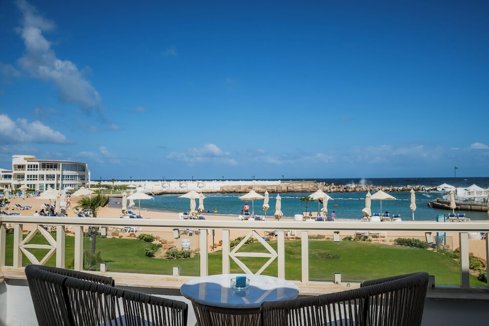 Фото Sunrise Alex Avenue Hotel