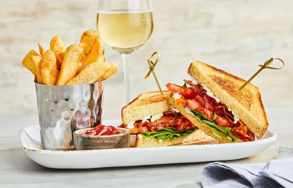 Фото Courtyard by Marriott Cleveland University Circle