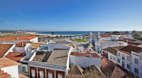 Внешний вид отеля The Salty Lodge в Лагуше, фото 4
