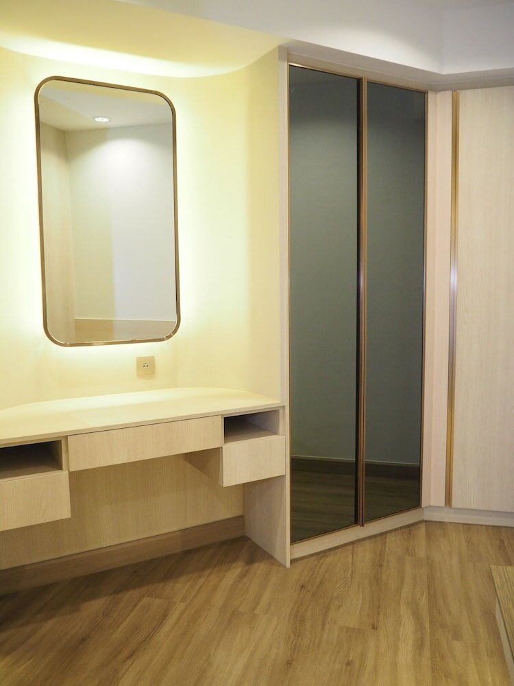 Фото Centre Point Plus Hotel Pratunam