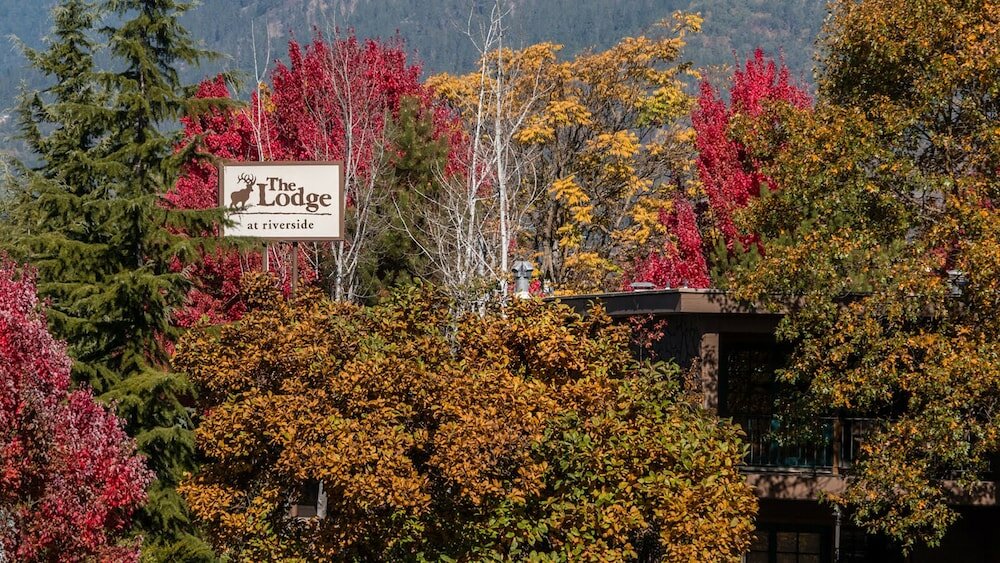 Фото The Lodge at Riverside