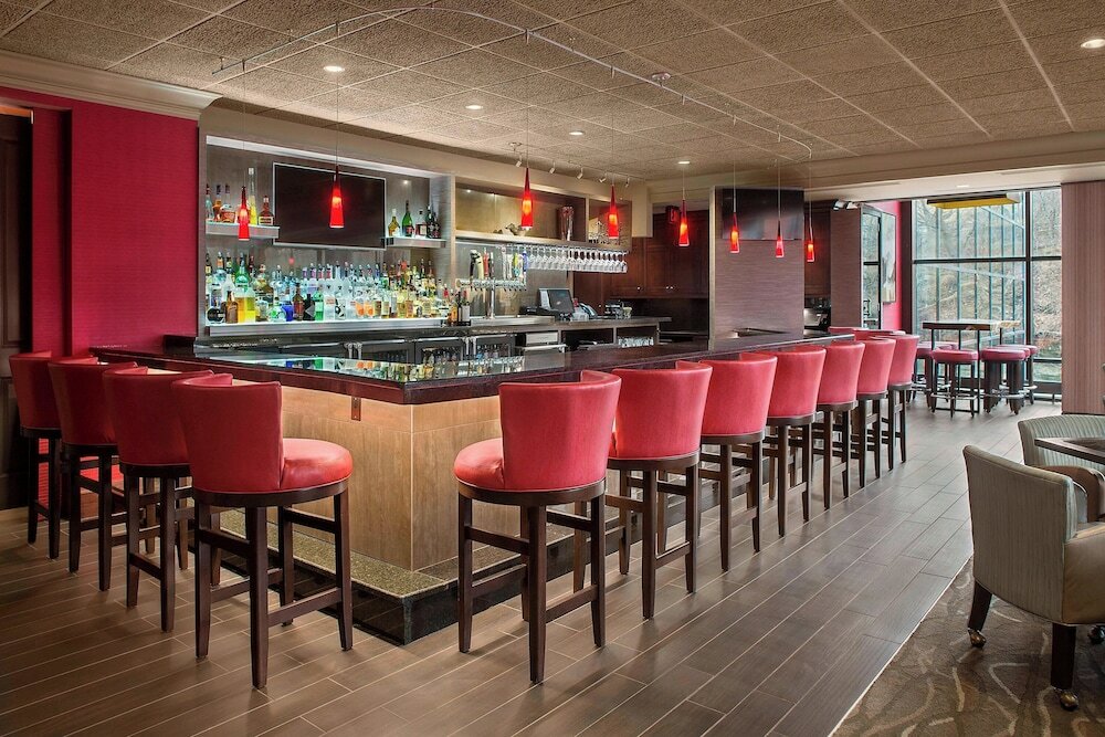 Фото Sheraton Suites Akron Cuyahoga Falls