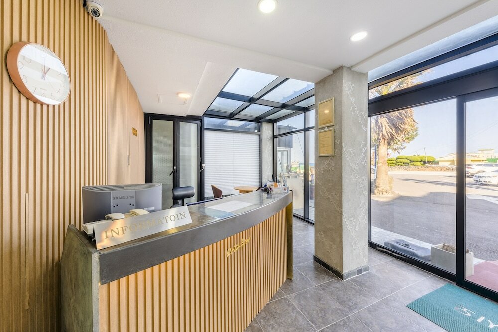 Фото On the Sea Pension