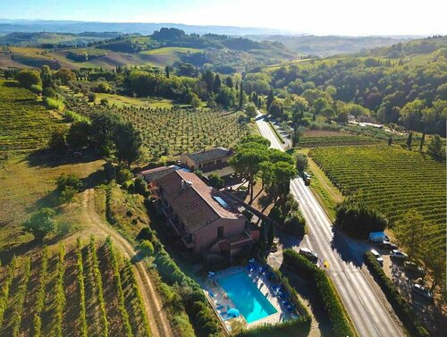 Внешний вид отеля Albergo Le Colline в Сан-Джиминьяно, фото 2