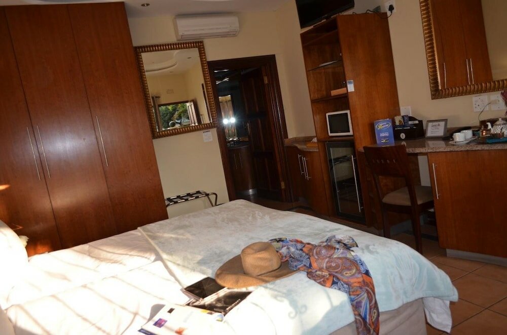 Фото Elizabeth Manor