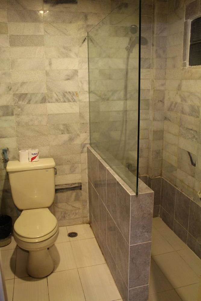 Фото Hotel Karthi