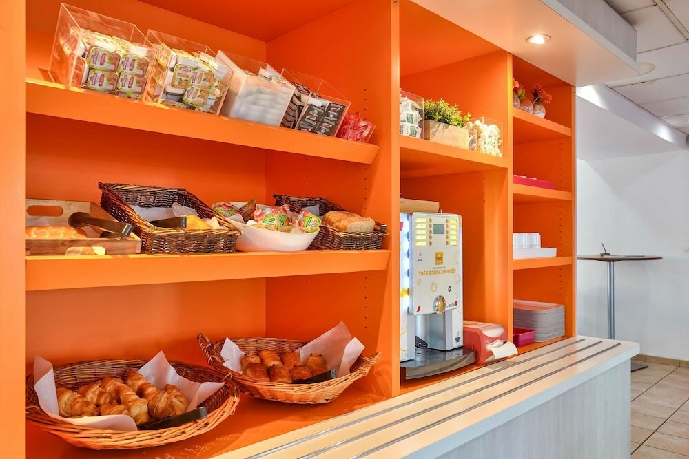 Фото Premiere Classe Paris Ouest Pont De Suresnes