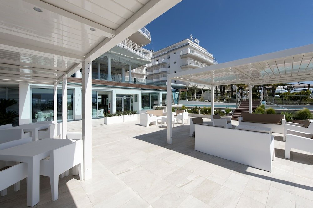 Фото Hotel Le Soleil