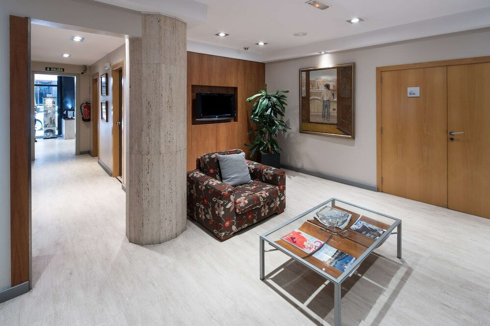 Фото Catalonia Castellnou