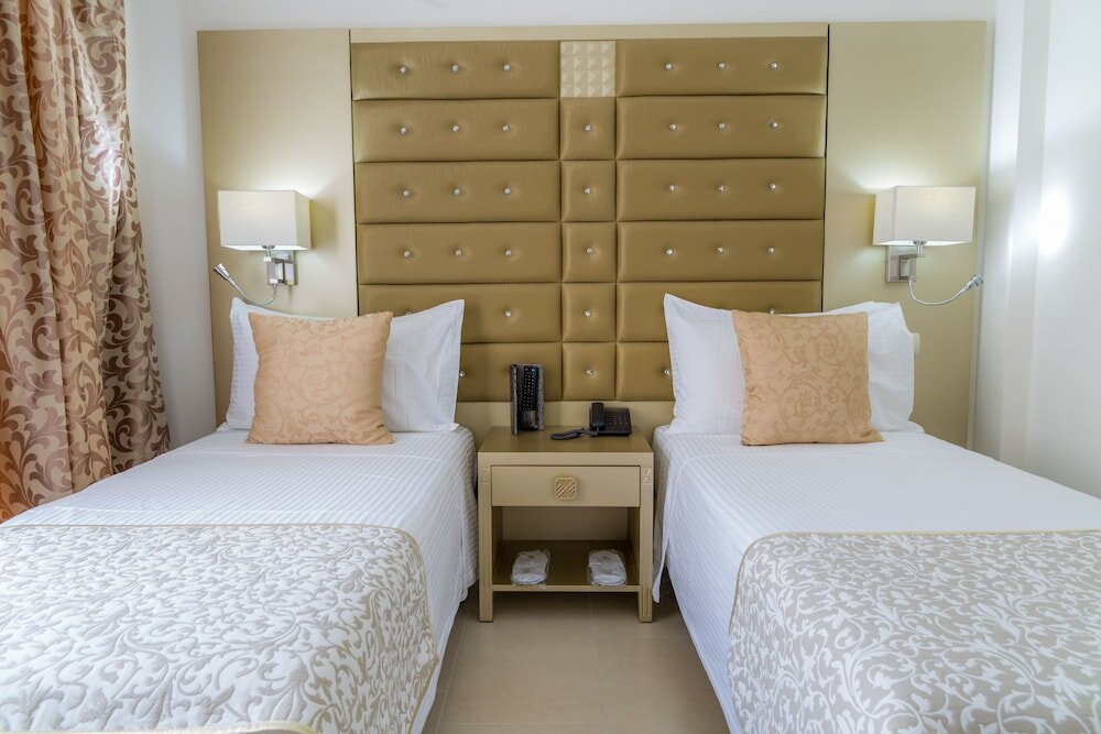 Фото Отель Moon Dreams Torremolinos - Adults Recommended