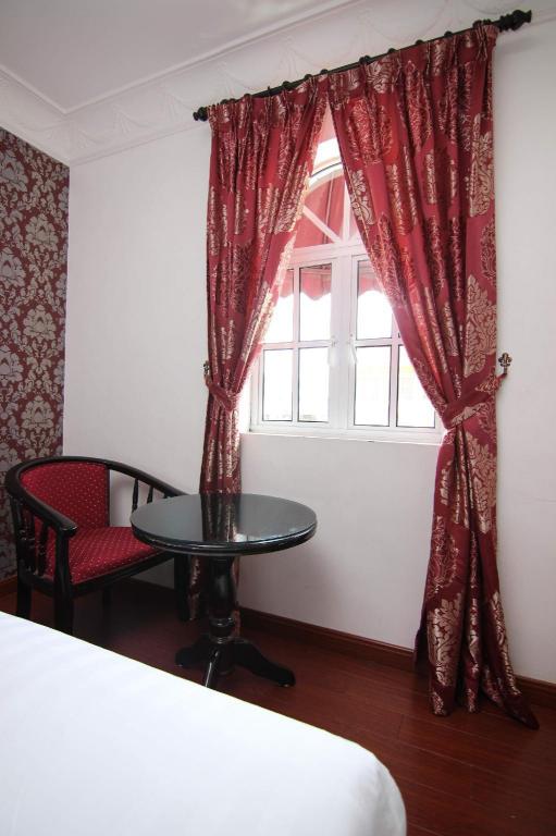 Фото Rose Cottage Hotel Taman Johor Jaya