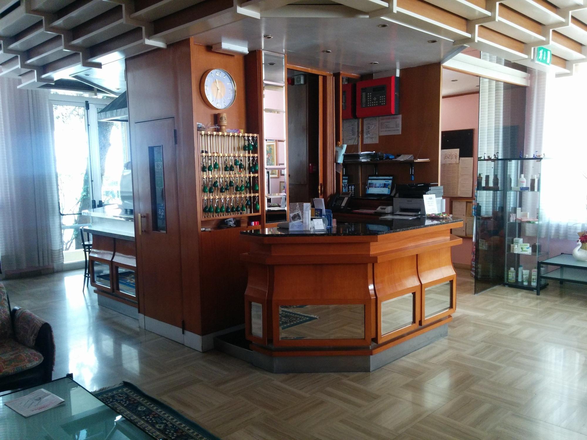 Фото Hotel Milena